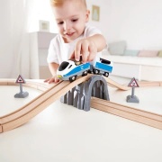 PISTA DE TREN EN 8